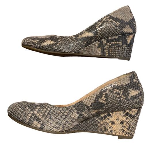 Vionic Wedge Heel Antonia Natural Snakeskin Orthotic Pump Size US 9 - Picture 2 of 6